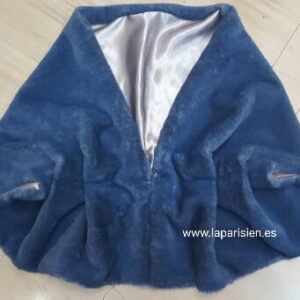Estola ancha de Imitación mutón azul. 150x50 cm, con cierre.
